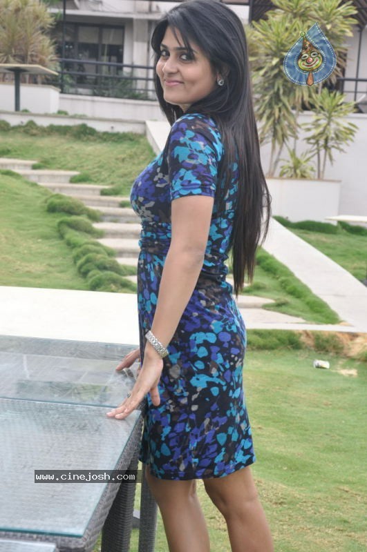 Manjulika Latest Stills - 83 / 96 photos