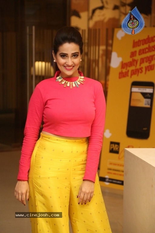 Manjusha Anchor New Images - 12 / 21 photos