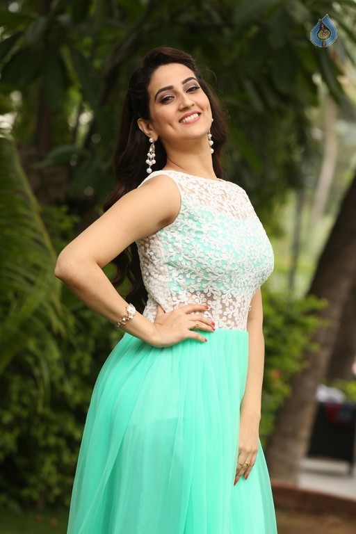 Manjusha Latest Gallery - 15 / 42 photos