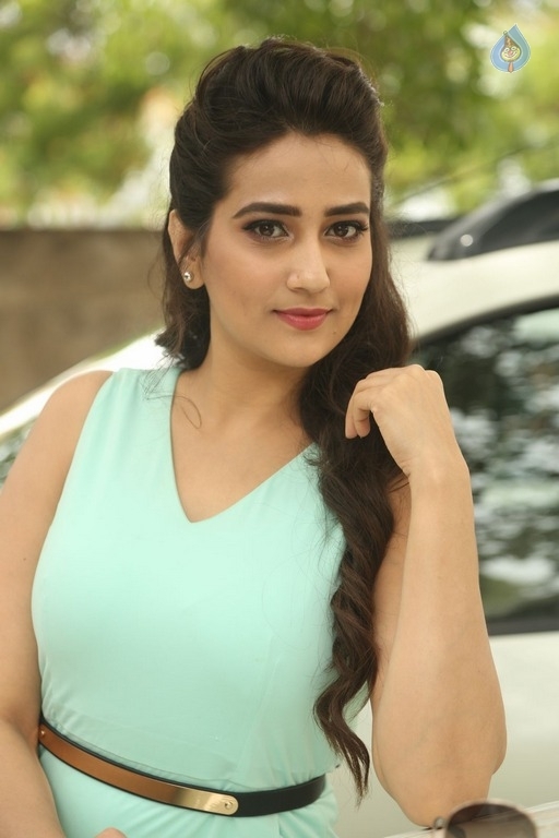 Manjusha Latest Gallery - 36 / 42 photos