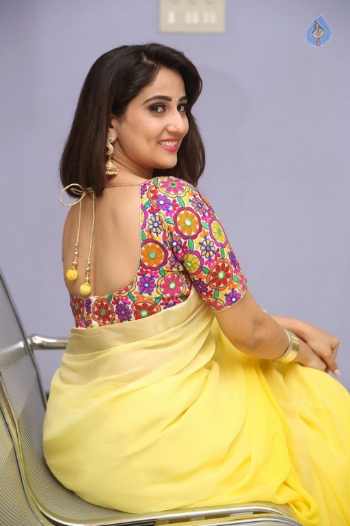 Manjusha Latest Gallery - 18 / 55 photos