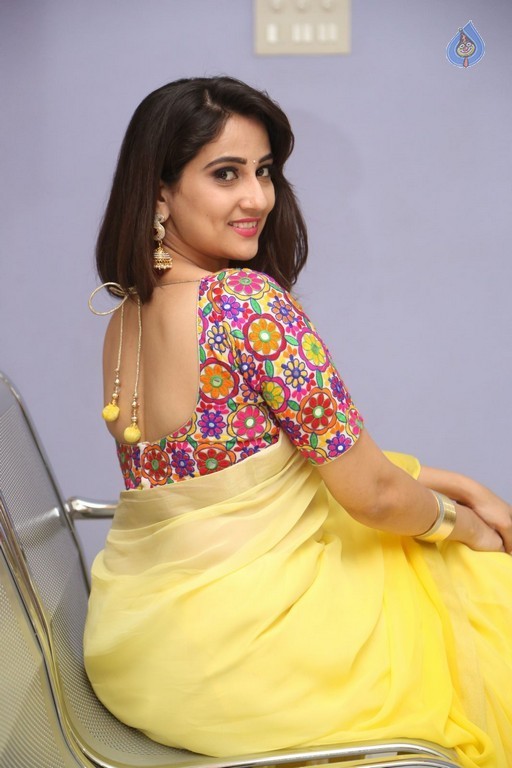 Manjusha Latest Gallery - 28 / 55 photos