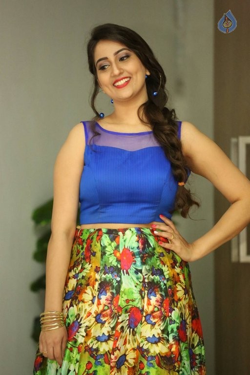 Manjusha Latest Photos - 7 / 59 photos