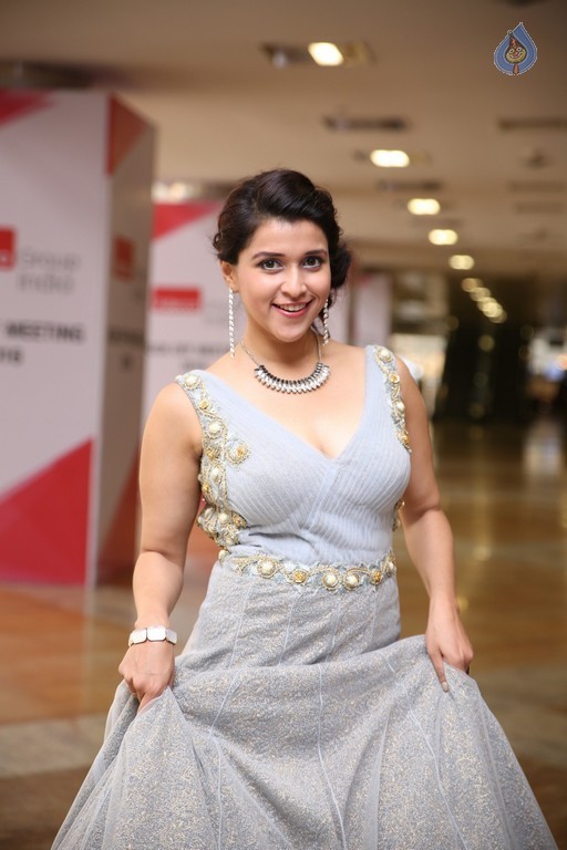 Mannara Chopra Images - 8 / 40 photos