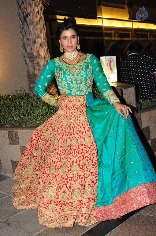 Mannara Chopra Latest Gallery - 2 / 40 photos