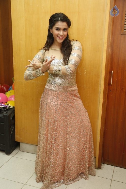 Mannara Photos - 31 / 33 photos