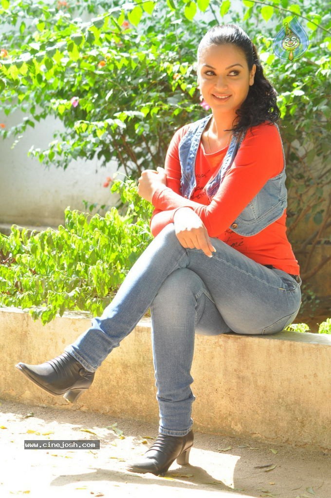 Mariyam Zakaria Latest Photos - 45 / 48 photos