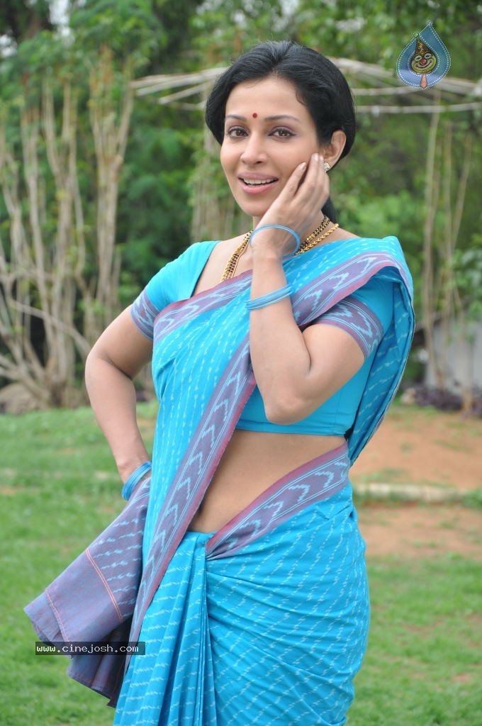 Mayuri Latest Stills - 32 / 69 photos