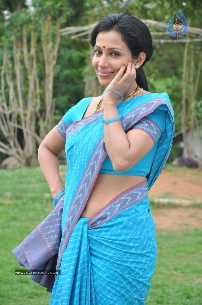 Mayuri Latest Stills - 45 / 69 photos