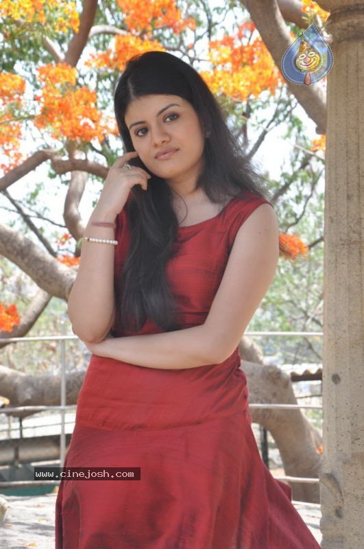 Meenakshi Stills - 10 / 99 photos