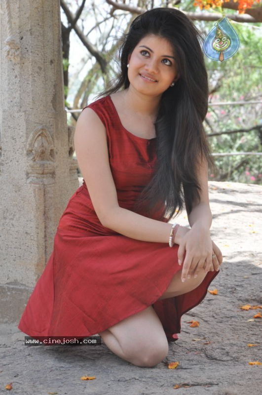 Meenakshi Stills - 65 / 99 photos