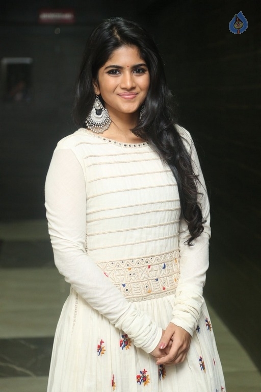Megha Akash New Photos - 14 / 35 photos