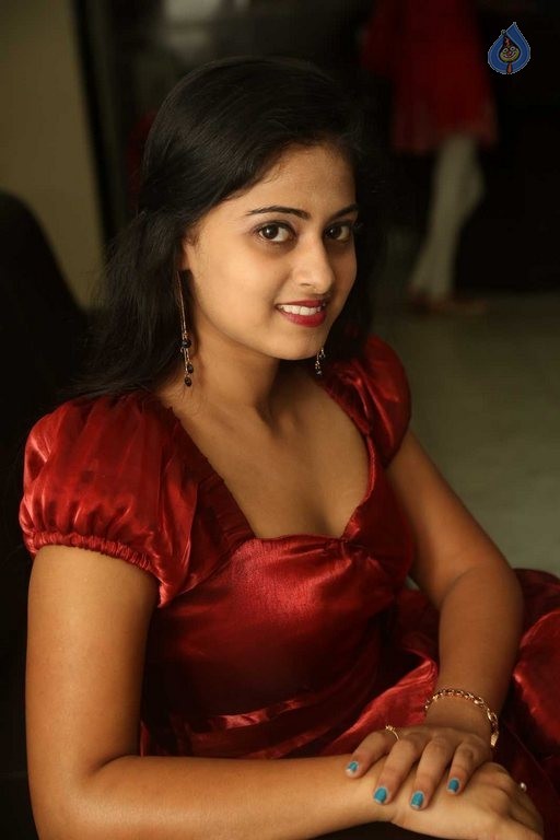 Megha Shree New Pics - 9 / 42 photos