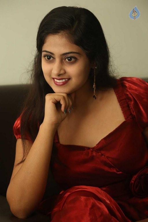 Megha Shree New Pics - 24 / 42 photos