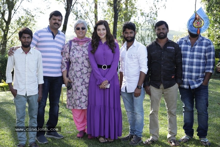 Mehreen Birthday Celebration Stills - 11 / 17 photos