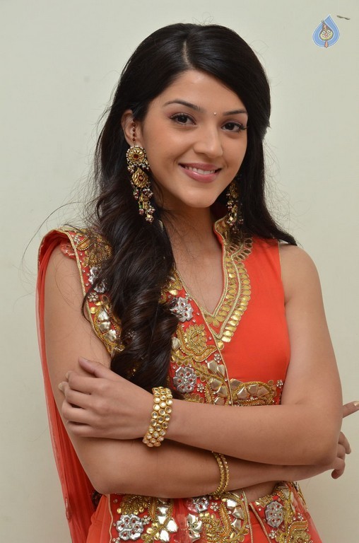 Mehreen Photos - 10 / 41 photos