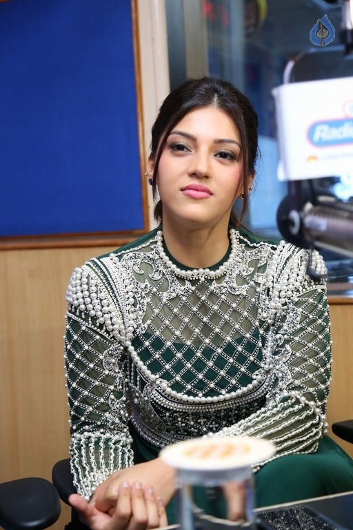 Mehrene Kaur New Photos - 8 / 30 photos