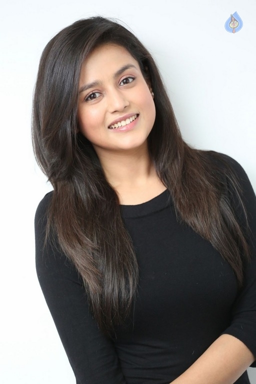 Mishti Chakraborty Latest Stills - 8 / 21 photos