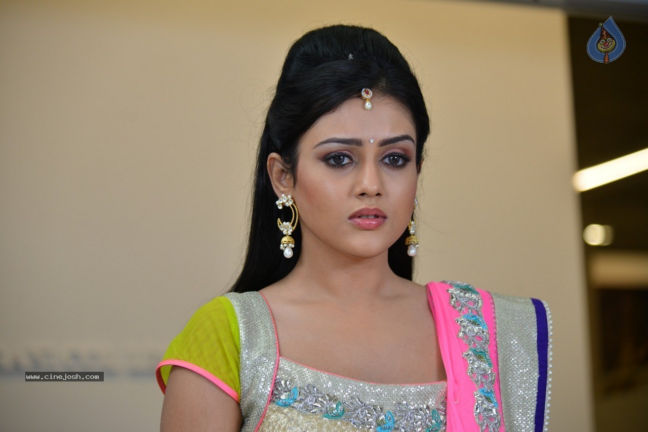 Mishti Chakraborty New Photos - 81 / 90 photos