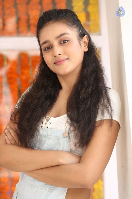 Mishti New Photos - 22 / 31 photos
