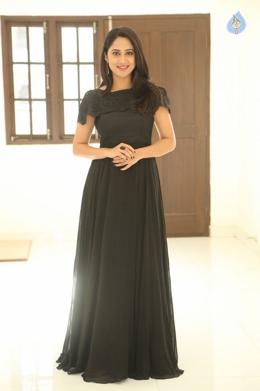 Miya George New Gallery - 39 / 62 photos