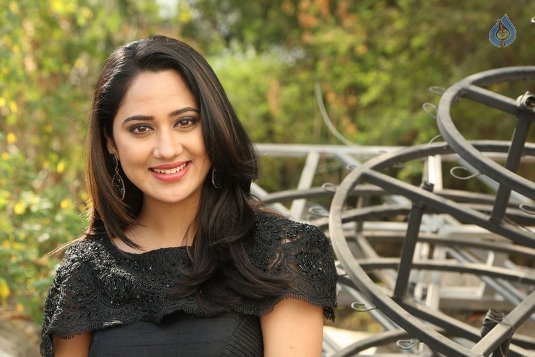 Miya George New Gallery - 51 / 62 photos