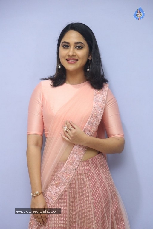 Miya George Photos - 6 / 33 photos