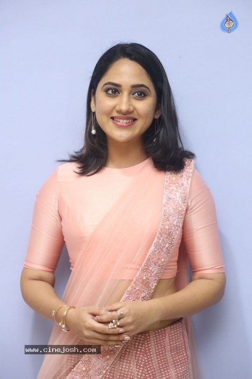 Miya George Photos - 13 / 33 photos