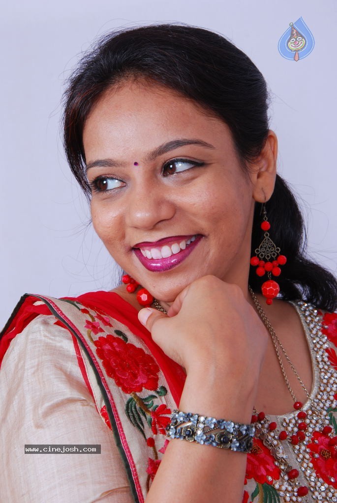 MM Srilekha Stills - 2 / 13 photos