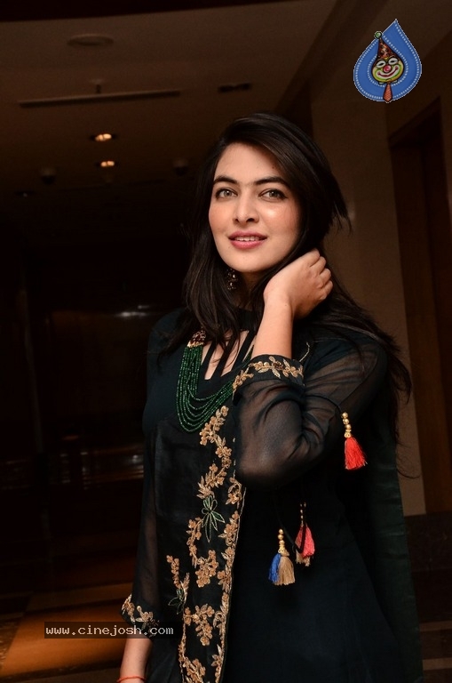 Model Supraja Reddy Stills - 5 / 21 photos