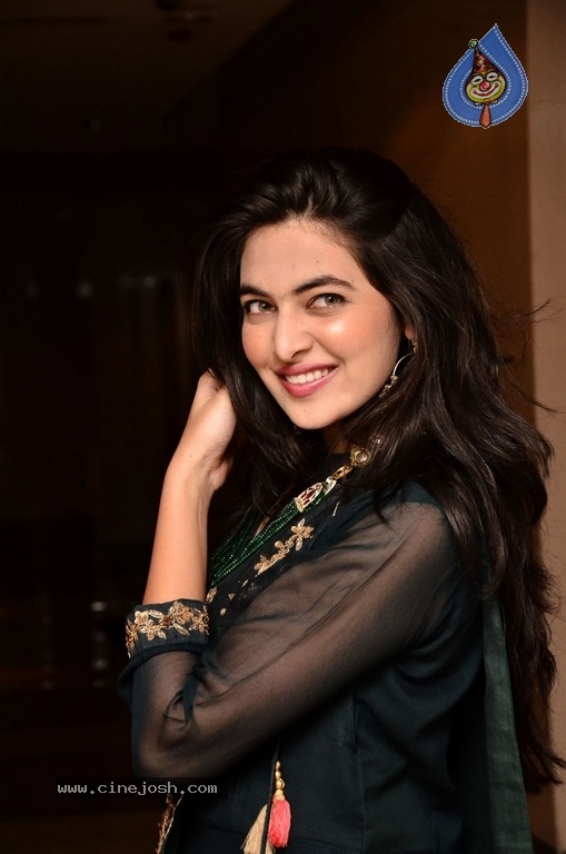 Model Supraja Reddy Stills - 7 / 21 photos