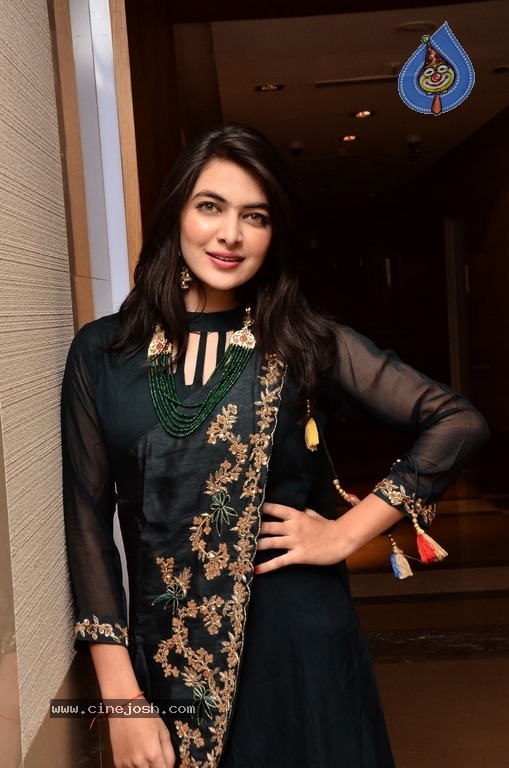 Model Supraja Reddy Stills - 13 / 21 photos