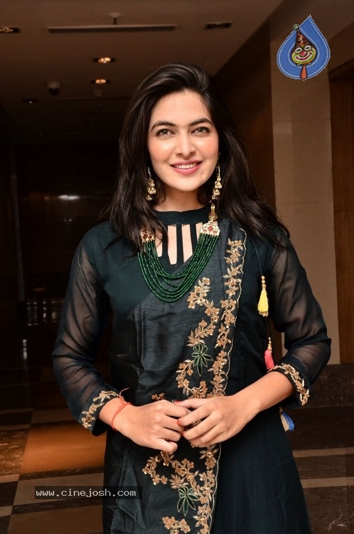 Model Supraja Reddy Stills - 21 / 21 photos