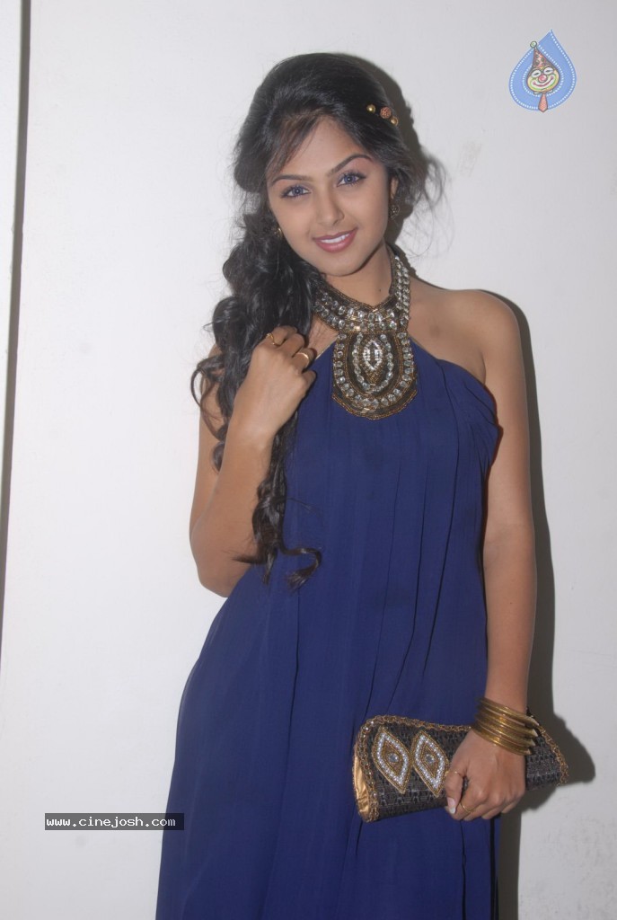 Monal Gajjar Latest Stills  - 15 / 50 photos