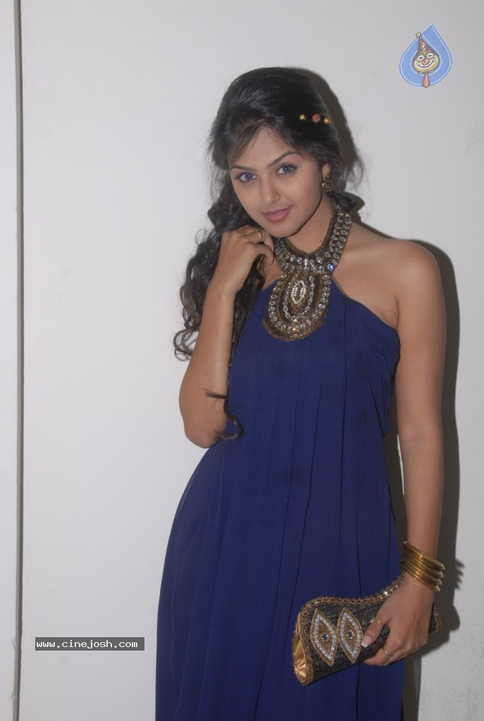Monal Gajjar Latest Stills  - 38 / 50 photos