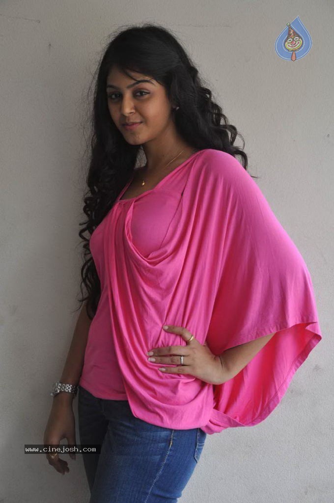Monal Gajjar Latest Stills - 46 / 67 photos