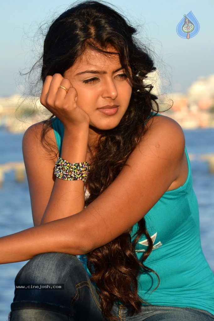 Monal Gajjar New Photos - 7 / 70 photos