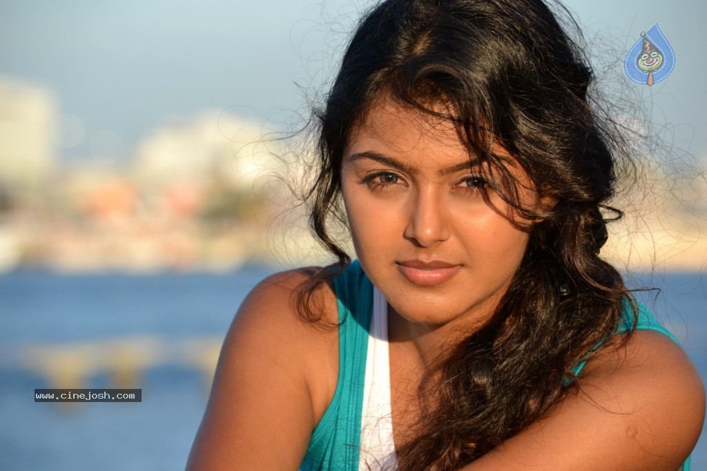 Monal Gajjar New Photos - 11 / 70 photos