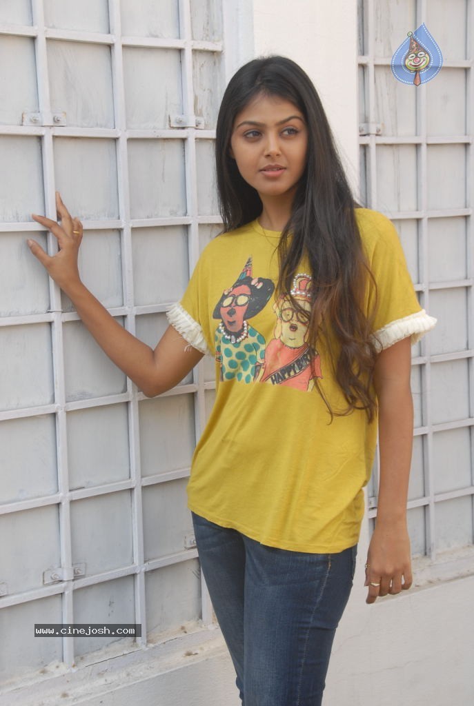 Monal Gajjar Stills - 11 / 45 photos