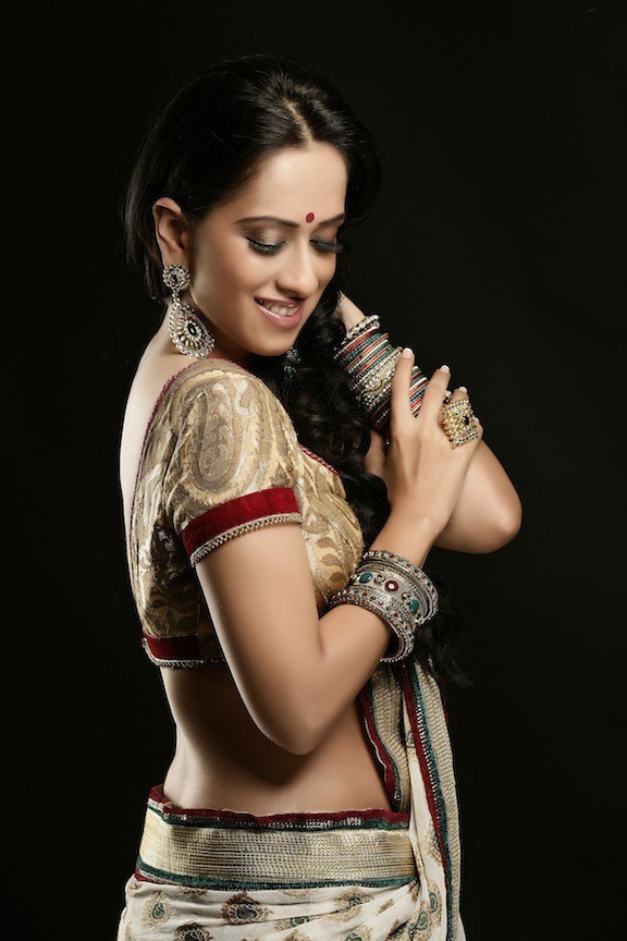 Monali Sehgal Hot Stills - 12 / 12 photos