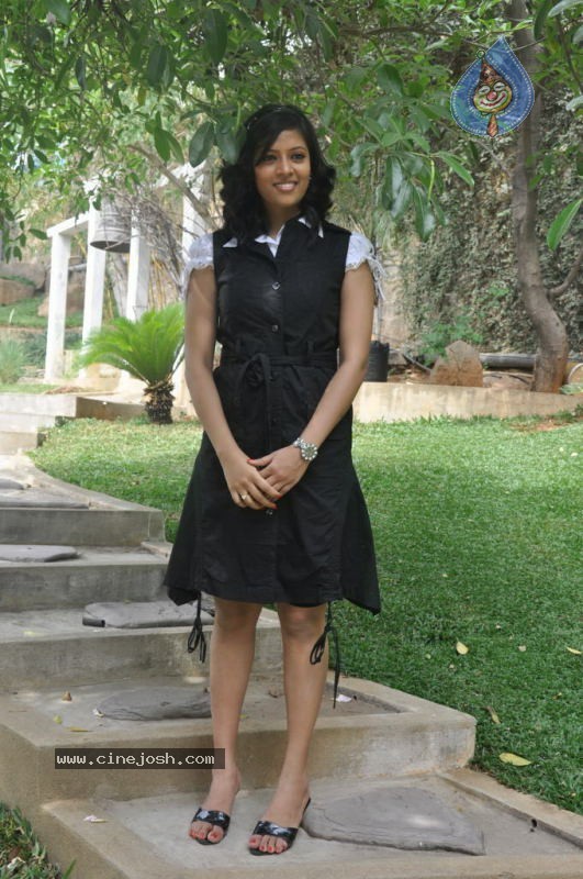 Monika Sharma Stills - 7 / 29 photos