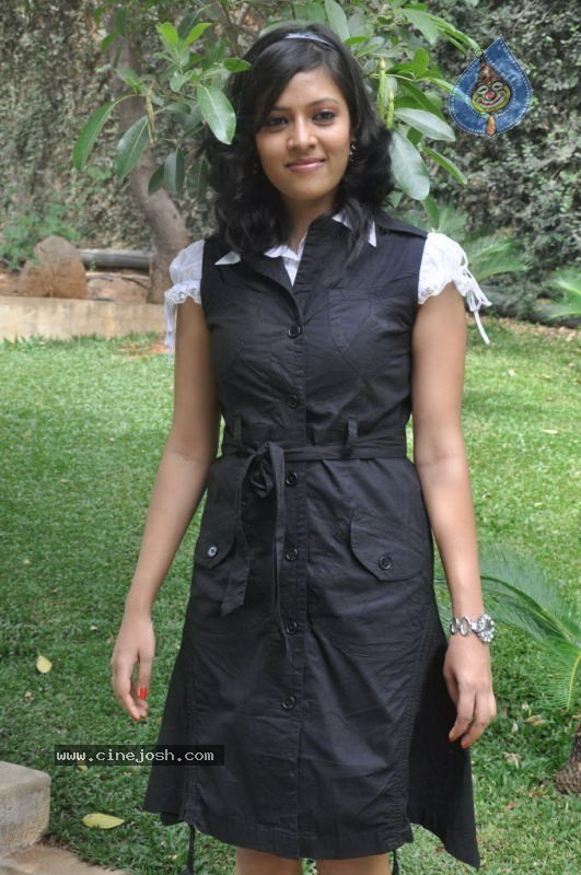 Monika Sharma Stills - 10 / 29 photos