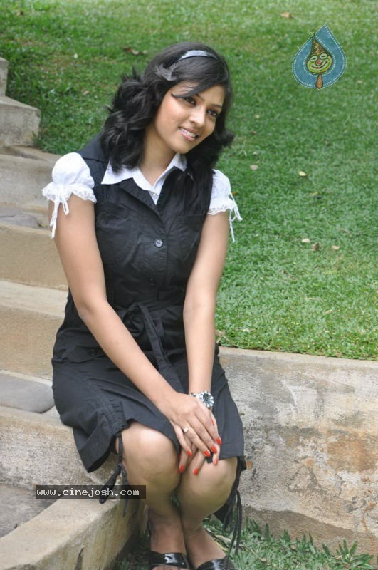 Monika Sharma Stills - 20 / 29 photos