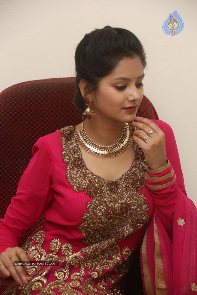 Monika Singh Latest Stills - 43 / 102 photos