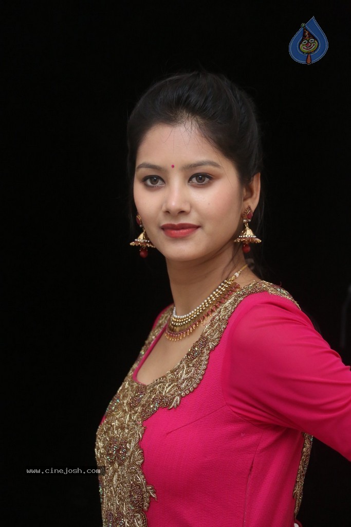 Monika Singh Latest Stills - 44 / 102 photos
