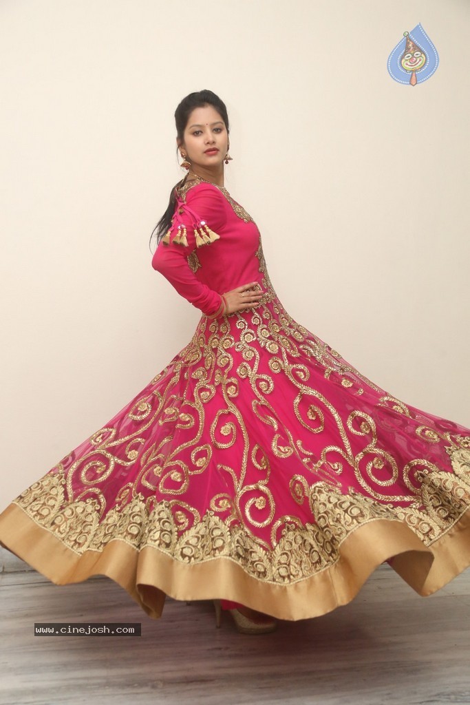 Monika Singh Latest Stills - 52 / 102 photos