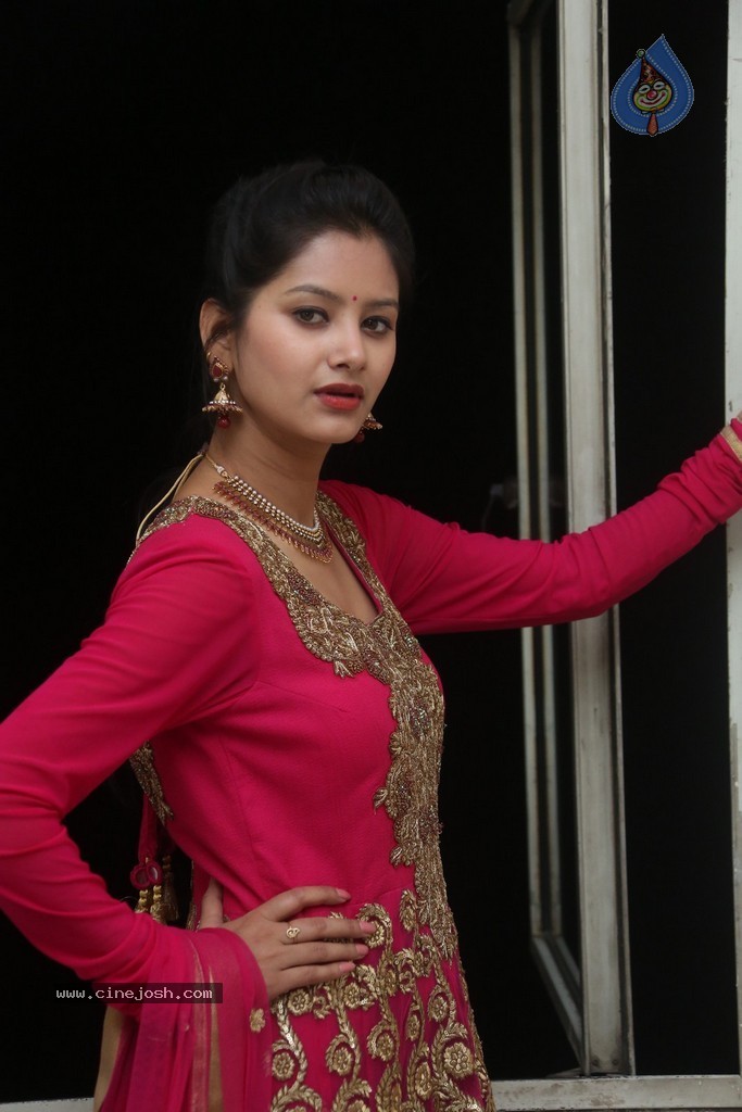 Monika Singh Latest Stills - 56 / 102 photos