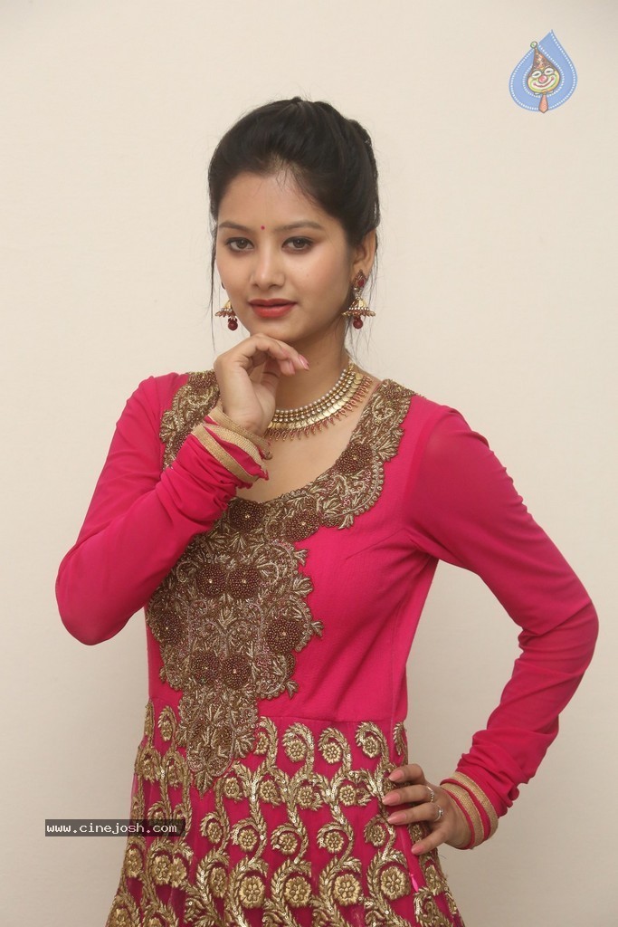 Monika Singh Latest Stills - 61 / 102 photos
