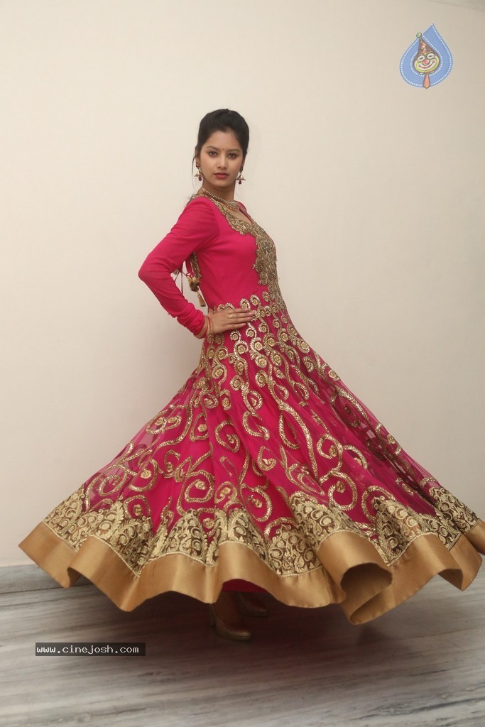 Monika Singh Latest Stills - 69 / 102 photos