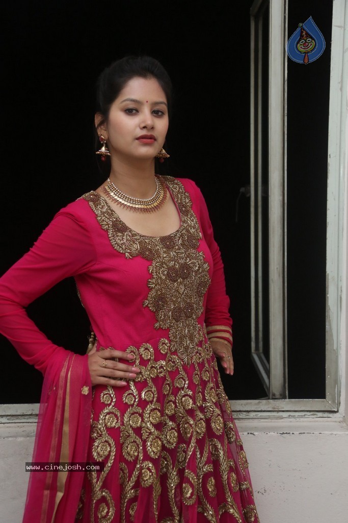 Monika Singh Latest Stills - 72 / 102 photos